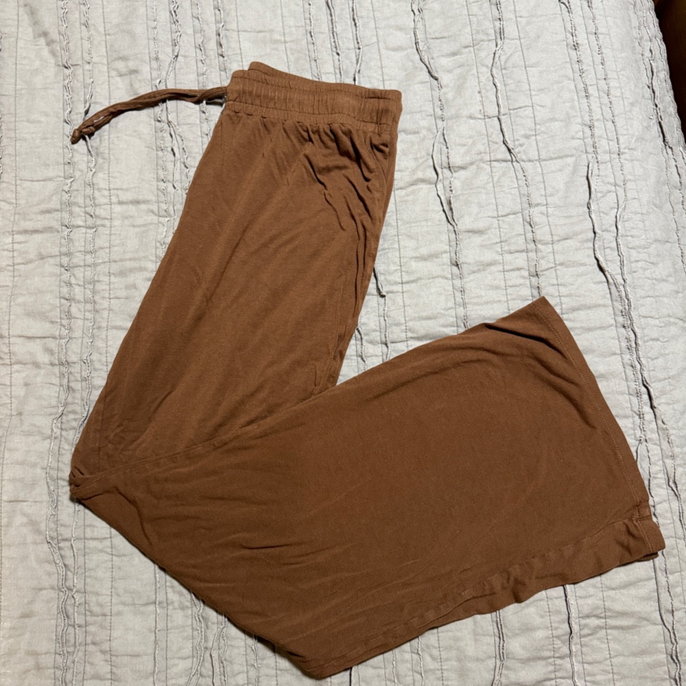 NUUDS pajama set size small - Chocolate